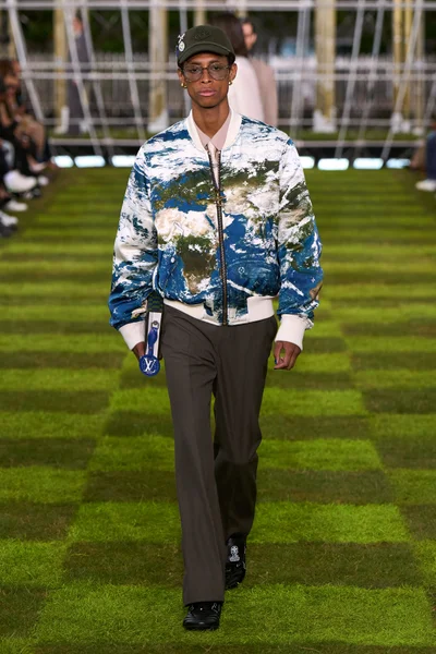 Look 69